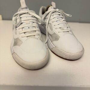 Size 9 - Vans UltraRange Neo VR3 MTE True White